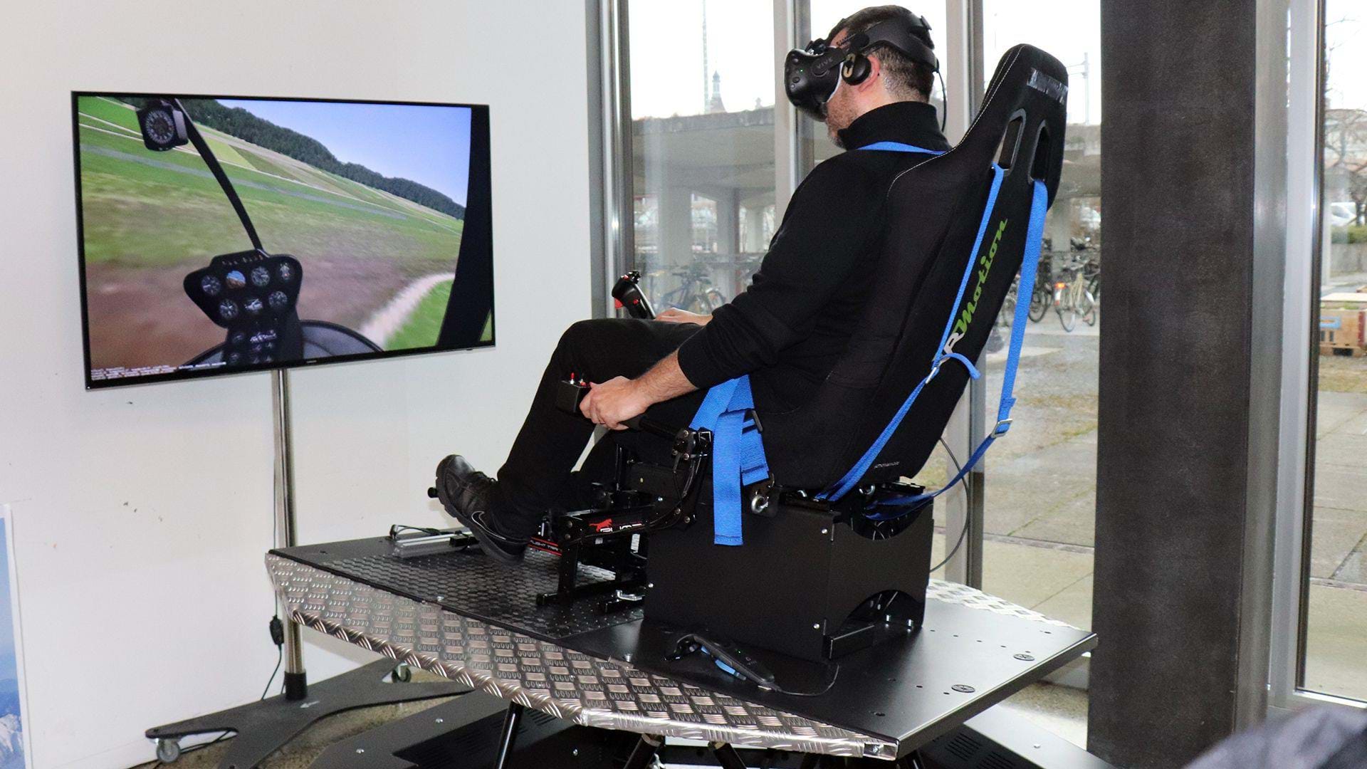 VRMotion and the future pilot training • HeliSimmer.com